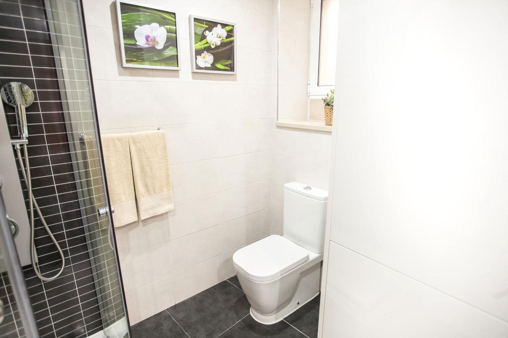 Typical Bairro Alto Apartment Lisbon Bagian luar foto
