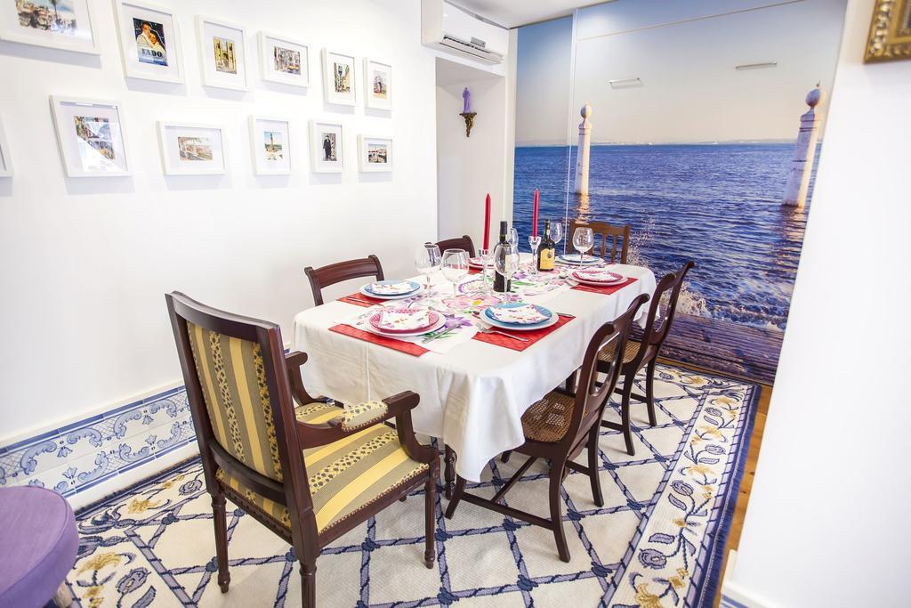 Typical Bairro Alto Apartment Lisbon Bagian luar foto